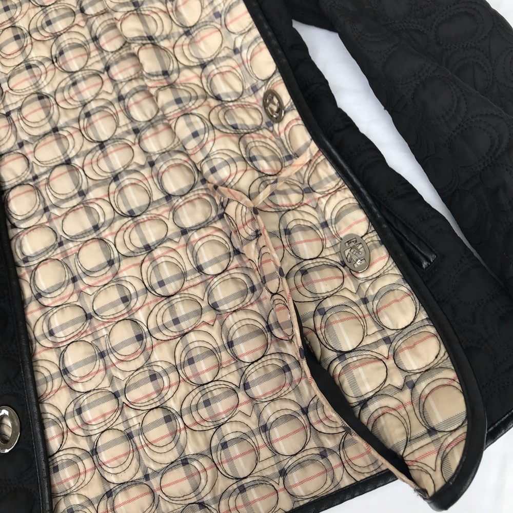 Black Quilted Toggle Button Front Collared Jacket… - image 8